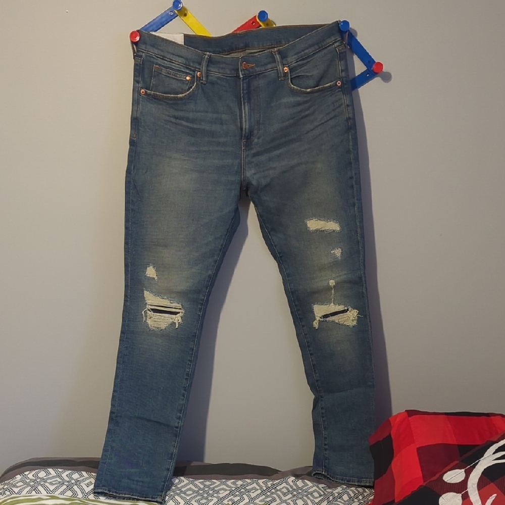 H&M Men's Slim Fit Distressed Blue Jeans